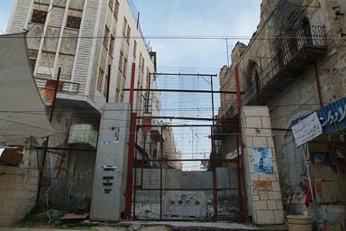 Hebron old city, blocked entrance, divided town.