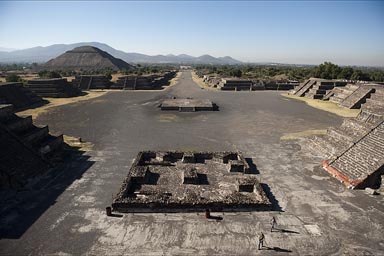 Pyramid of the Sun and Avenue of the Dead, Teotihuacan. Teken from Pyramid of the Moon. Was it really a channel for water??