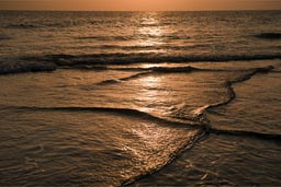 Sunrise colors, Punta Chame. Ocean.